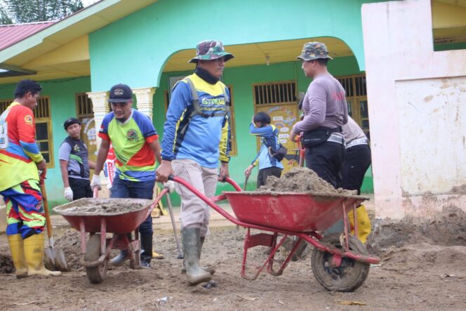 
					Komunitas Trail Aceh Selatan Gelar Aksi Peduli Korban Banjir